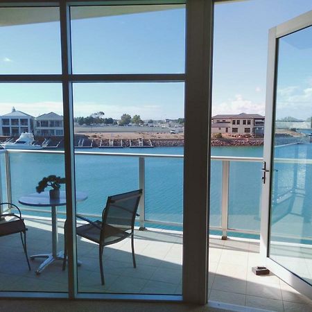 Wallaroo Marina Executive Apartments エクステリア 写真