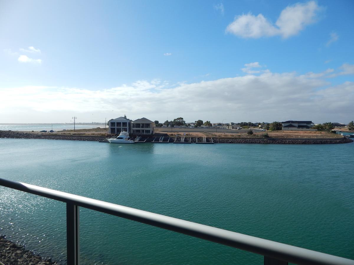 Wallaroo Marina Executive Apartments エクステリア 写真