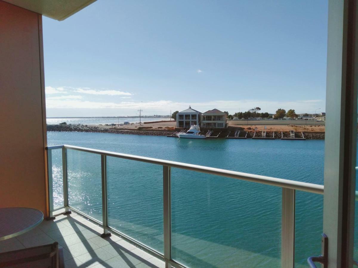 Wallaroo Marina Executive Apartments エクステリア 写真