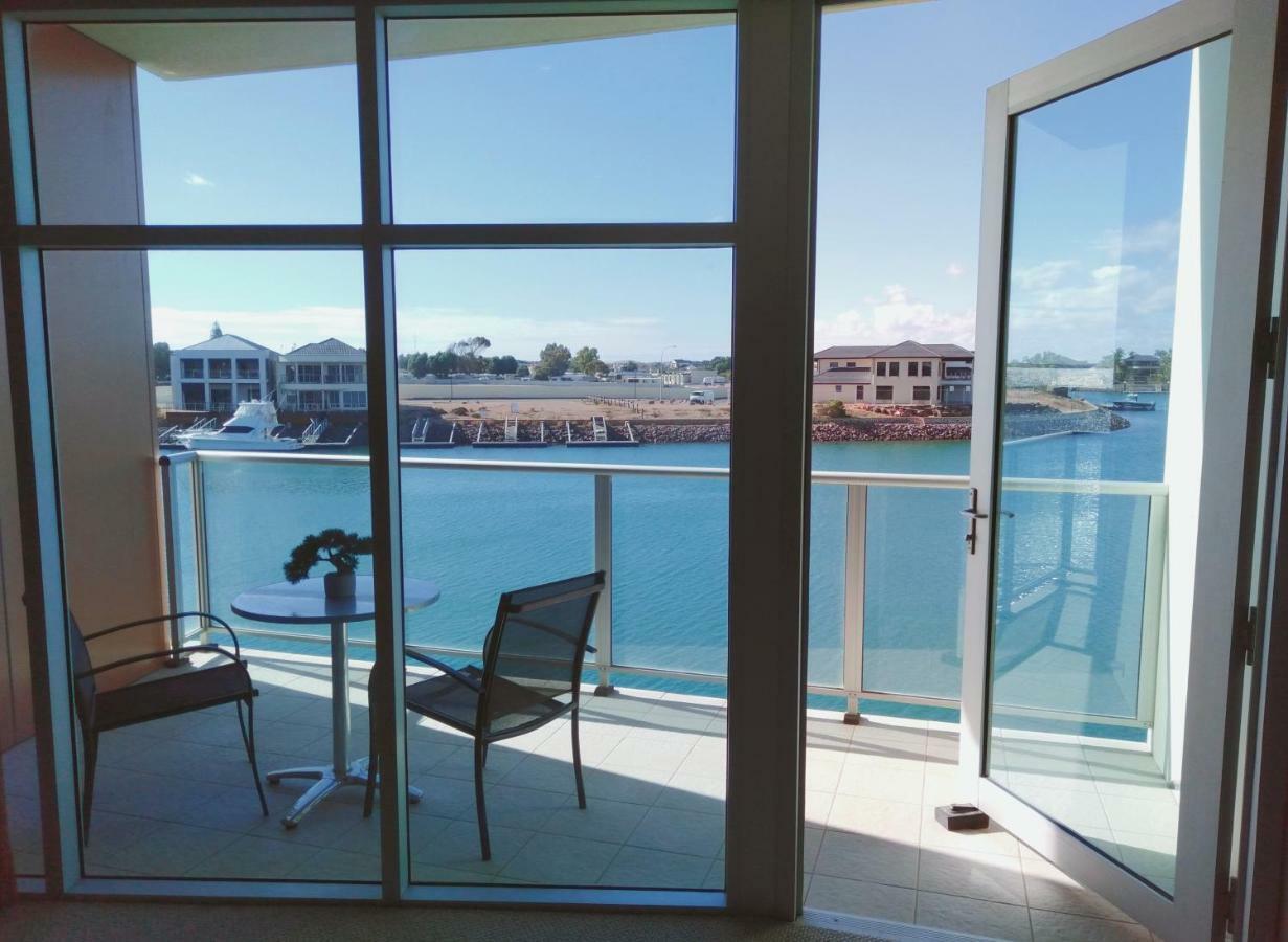 Wallaroo Marina Executive Apartments エクステリア 写真